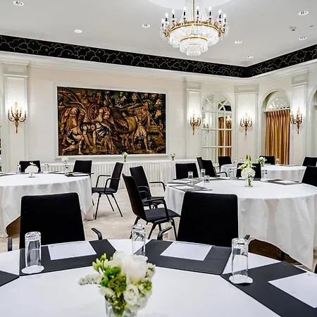 Steigenberger Icon Parkhotel 5*