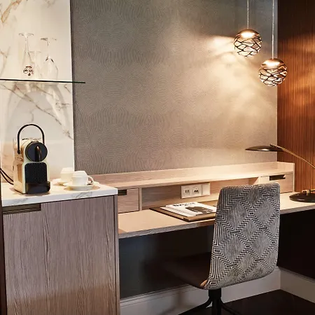 Steigenberger Icon Parkhotel Hotell 5*