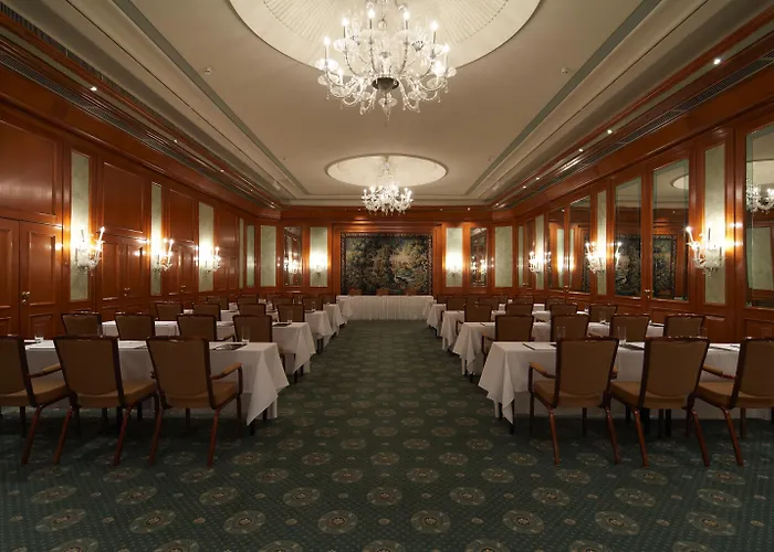 Steigenberger Icon Parkhotel Отель