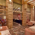 Steigenberger Icon Parkhotel فندق