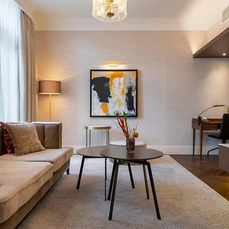 Hotel Steigenberger Icon Parkhotel 5*