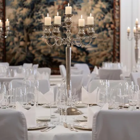 Hotel Steigenberger Icon Parkhotel 5*