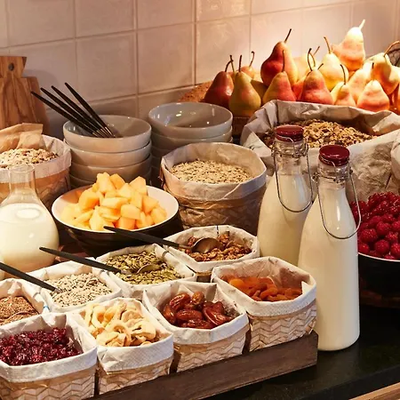 Ξενοδοχείο Steigenberger Icon Parkhotel 5*