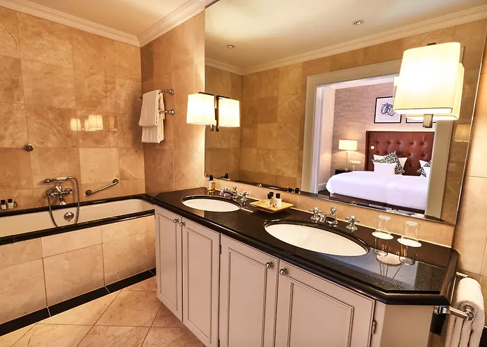 Steigenberger Icon Parkhotel Hotel 5*